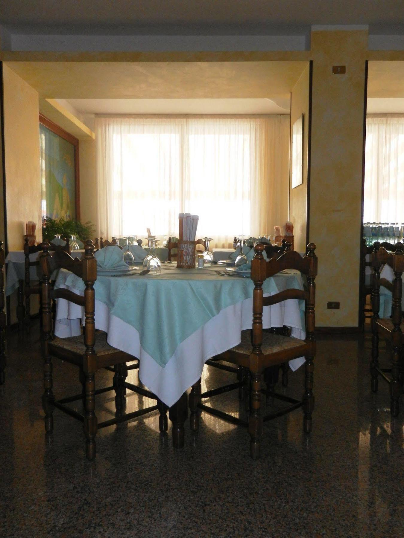 Albergo Milano Bossico Exterior foto