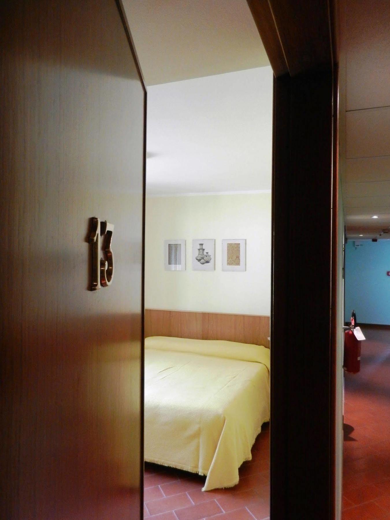 Albergo Milano Bossico Exterior foto